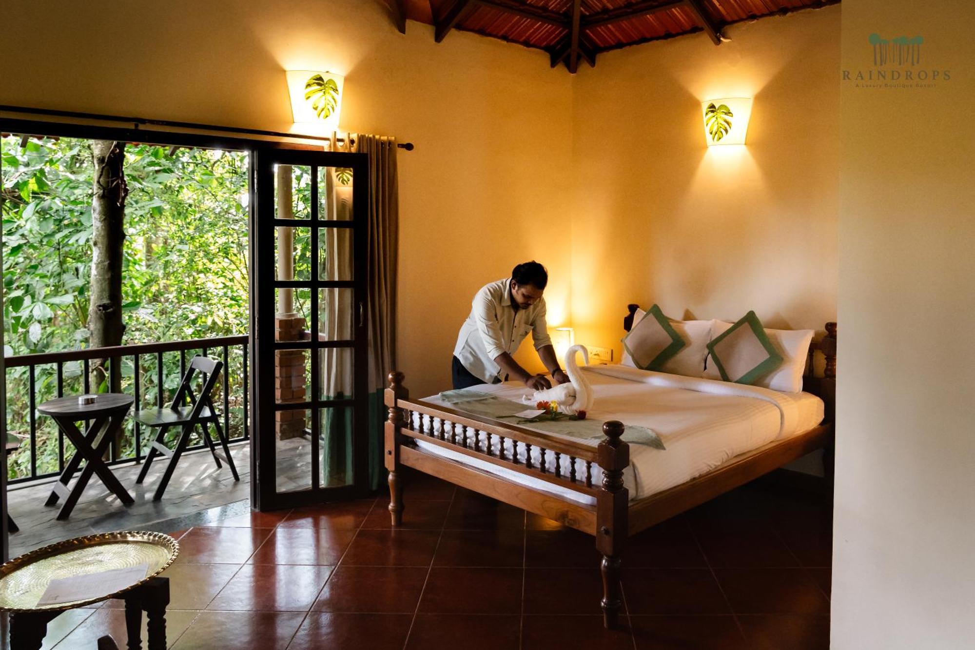 Raindrops Resorts Sultan Bathery Eksteriør billede